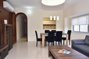 2 Bedroom Apartment - Spacious, Bright & Central - 4